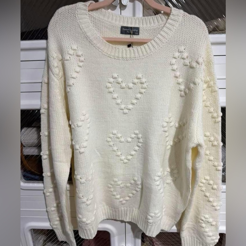*BOUTIQUE* Plus Size -  Heart-Pattern Knit Sweater - Women's Cozy Pullover